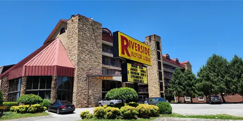 Riverside Motor Lodge