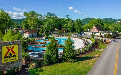 20 Hidden Things To Do In Pigeon Forge: Top Attractions & More