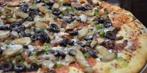 Pizza at the Cove: Click to visit page.