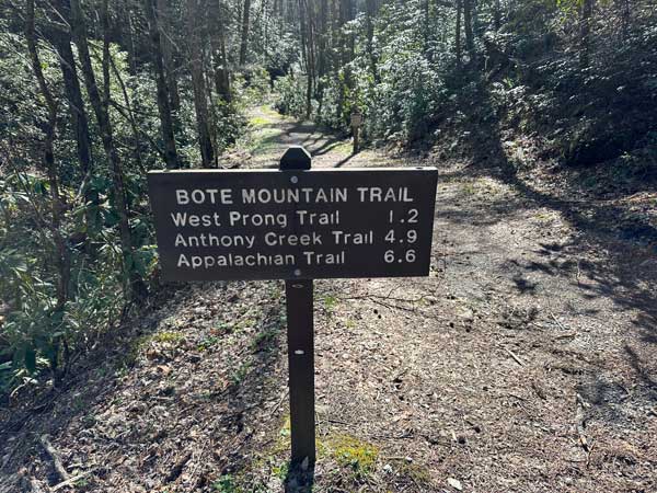 Bote Mountain Trail