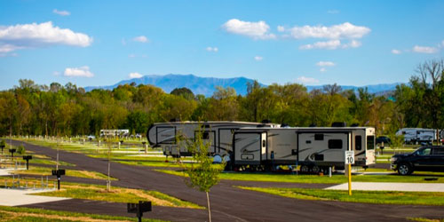 Sevierville Campgrounds: Click to visit page.