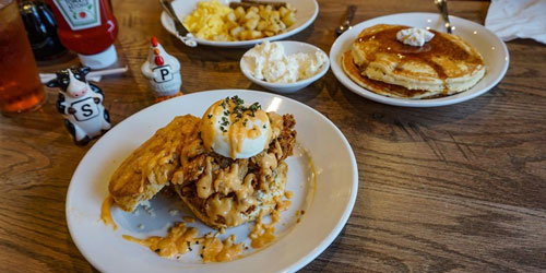 Frizzle Chicken Farmhouse Cafe: Click to visit page.