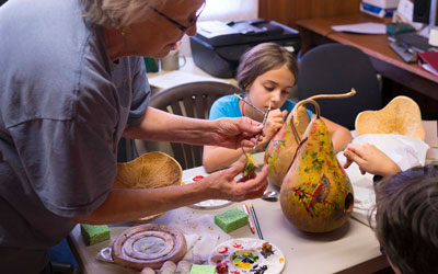 Hands On Gatlinburg: Click for details.