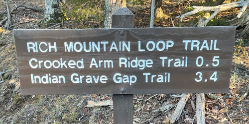 Rich Mountain loop trailhead - Cades Cove trails