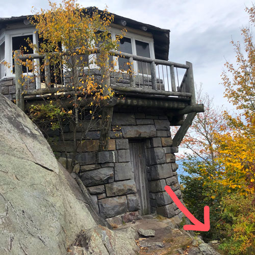 Climb down to the right to get around back Climb down to the right to get around back